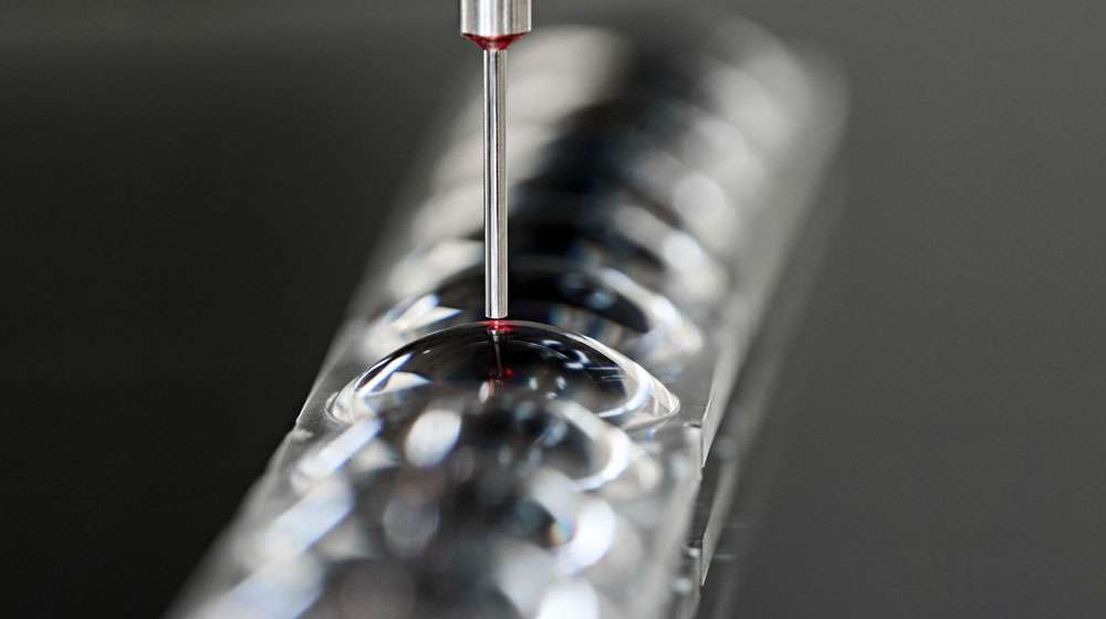 Inspection of lens arrays